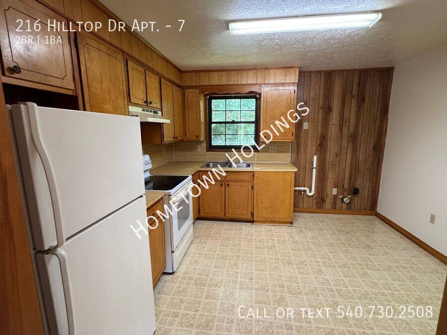 Apartment for rent at 216 Hilltop Dr #7, Collinsville, VA 24078