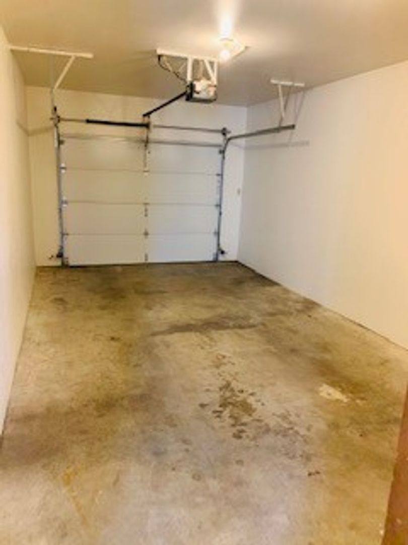 Townhouse for rent at 904 Speyers Rd, Selah, WA 98942
