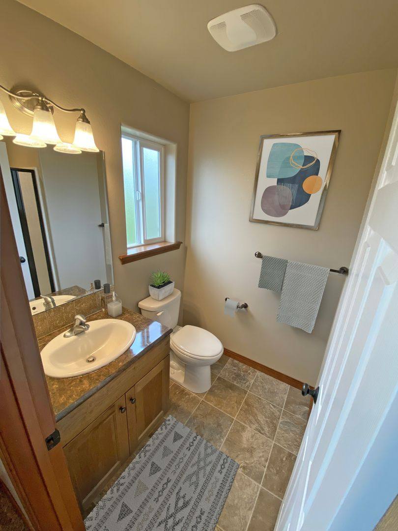 Townhouse for rent at 615 S 3rd St, Selah, WA 98942