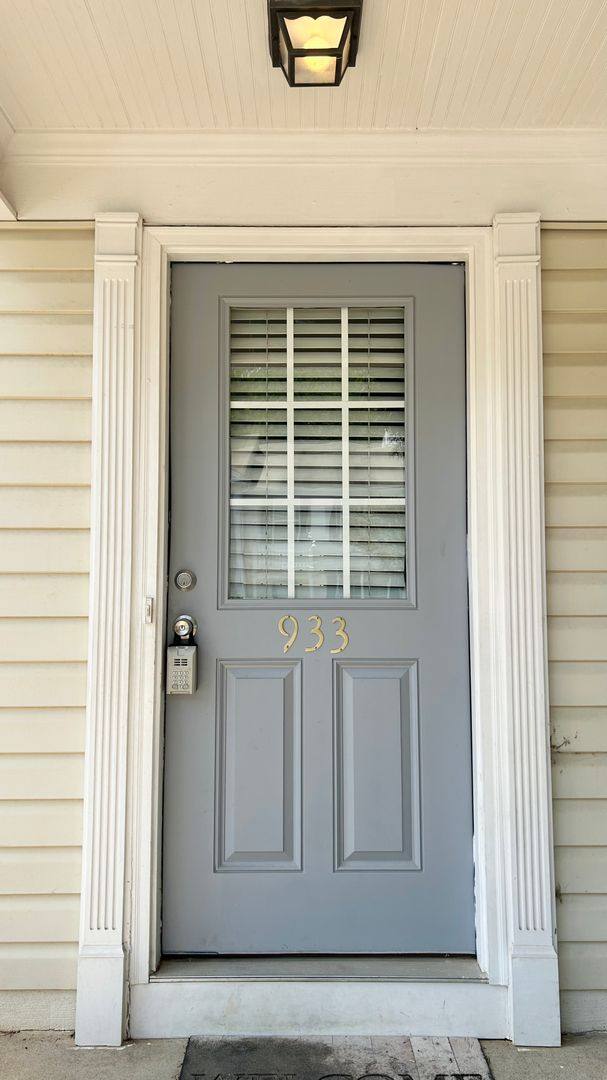 Townhouse for rent at 933 Prestwyck Court, Alpharetta, GA 30004
