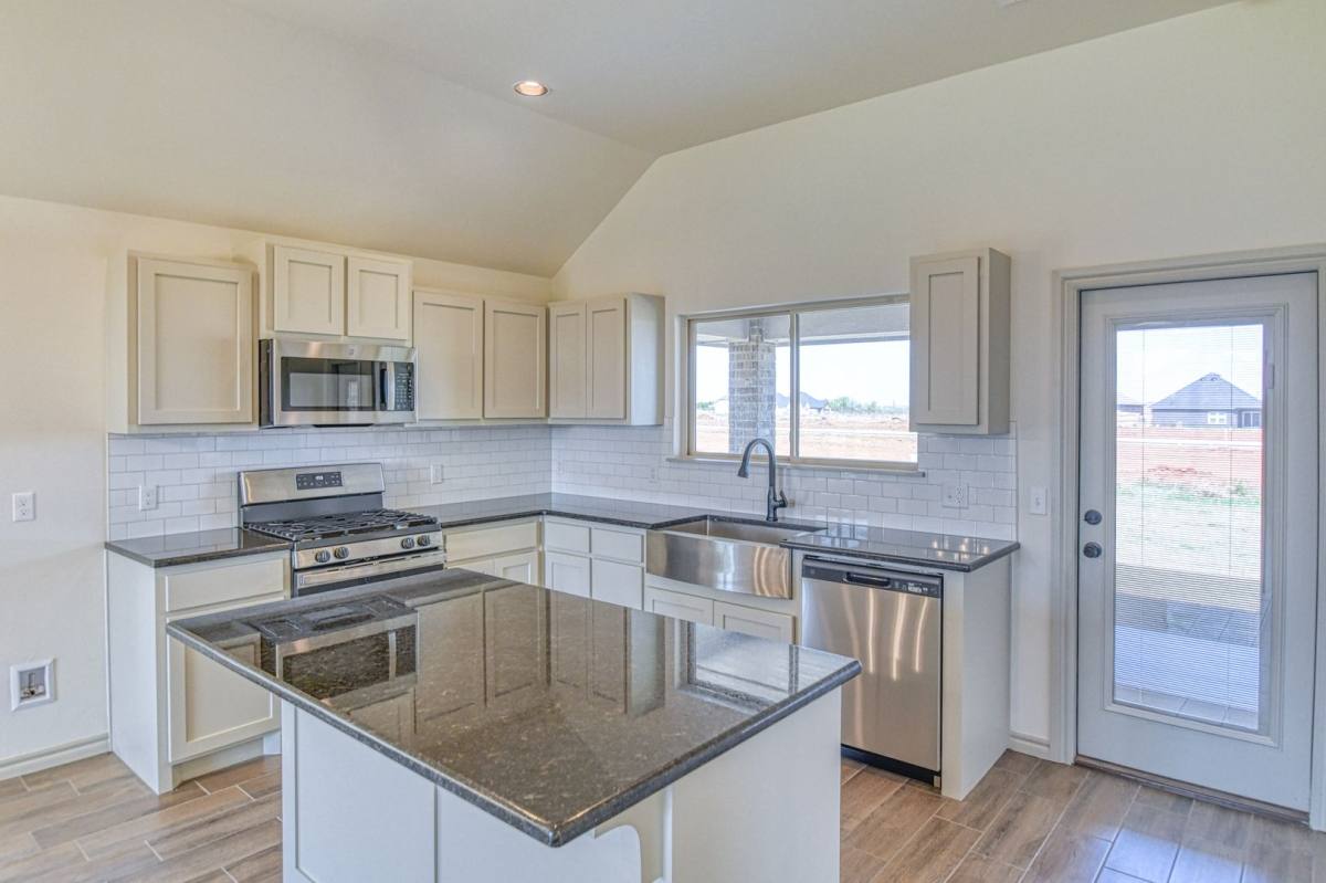 House for rent at 9313 NW 142nd St, Yukon, OK 73099