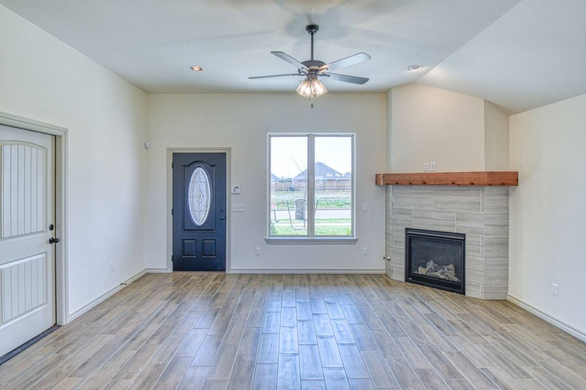 House for rent at 9313 NW 142nd St, Yukon, OK 73099