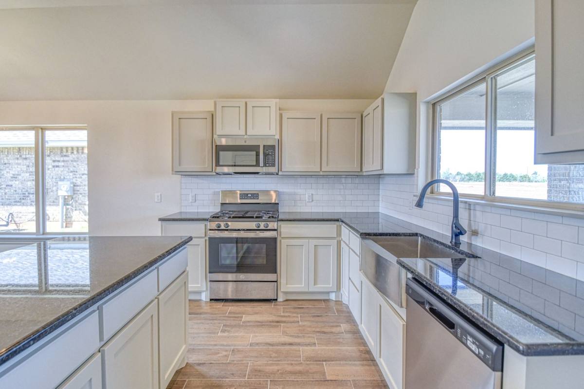 House for rent at 9313 NW 142nd St, Yukon, OK 73099