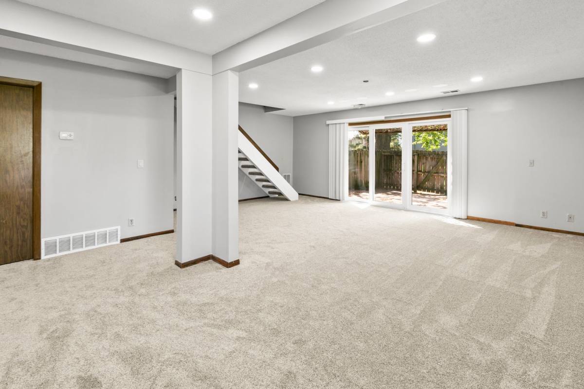 Townhouse for rent at 9002 David Circle, Omaha, NE 68138