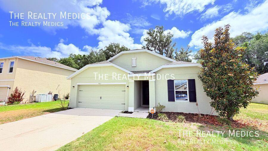 House for rent at 9803 Pepper Tree Place, Wildwood, FL 34785