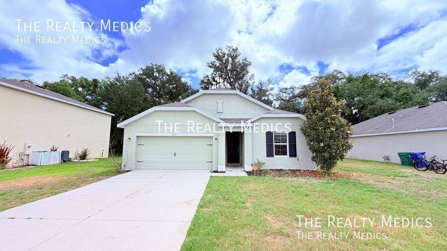 House for rent at 9803 Pepper Tree Place, Wildwood, FL 34785