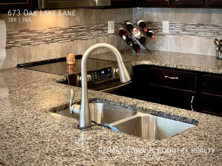 Apartment for rent at 673 Oak Lake Lane, Winter Springs, FL 32708