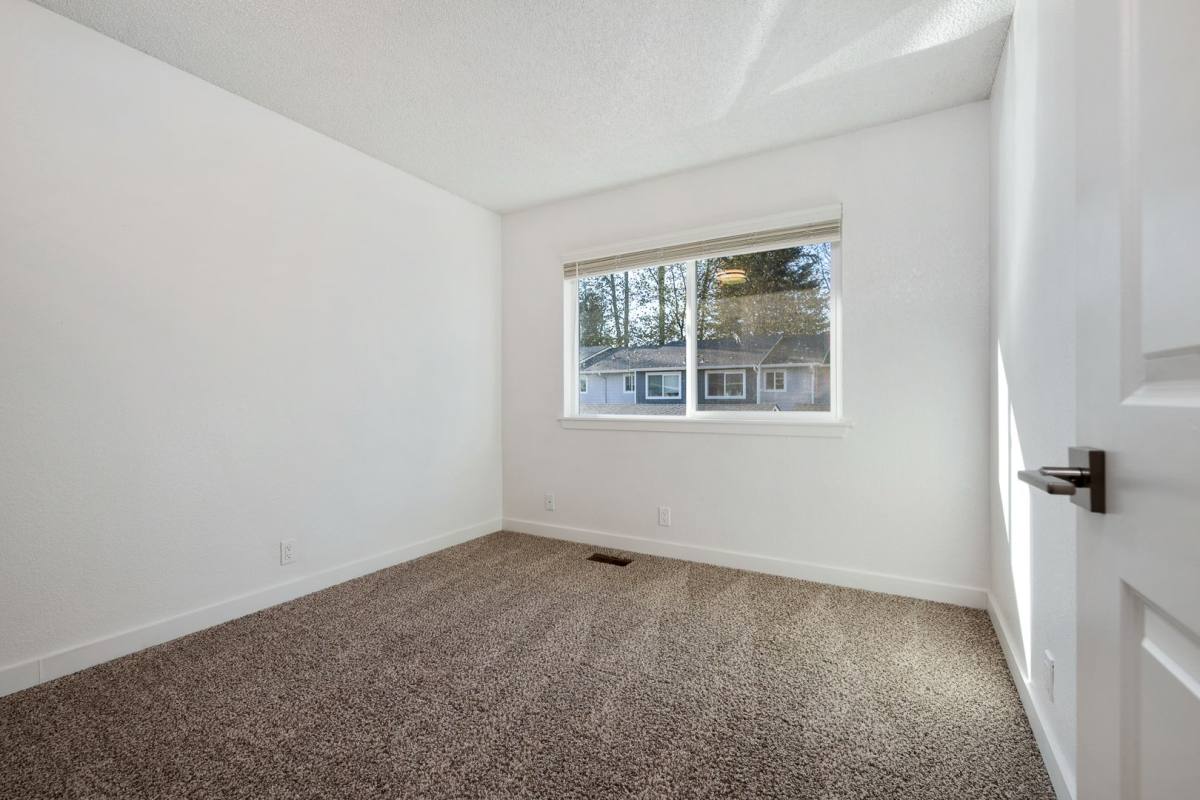 Townhouse for rent at 12506 16th St NE #A-08, Lake Stevens, WA 98258