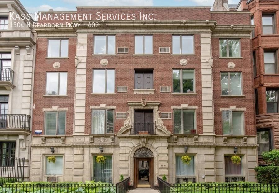 Apartment for rent at 1504 N Dearborn Parkway #402, Chicago, IL 60610