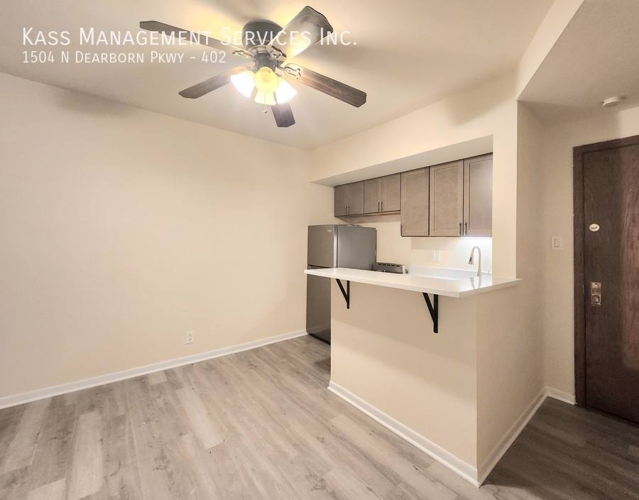 Apartment for rent at 1504 N Dearborn Parkway #402, Chicago, IL 60610