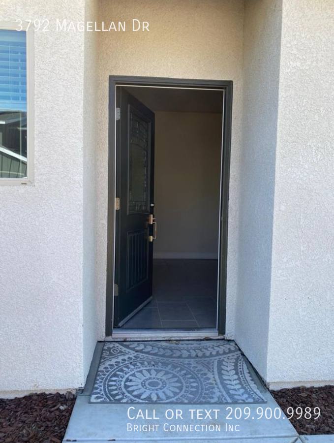 Apartment for rent at 3792 Magellan Dr, Merced, CA 95340