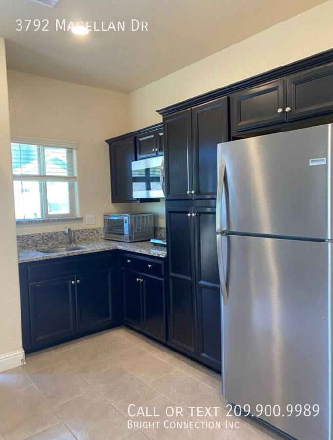 Apartment for rent at 3792 Magellan Dr, Merced, CA 95340