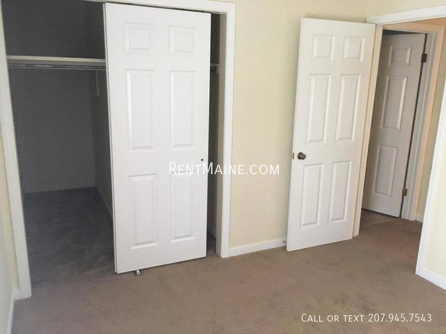 Apartment for rent at 63 Valley View Lane #C, Bangor, ME 04401