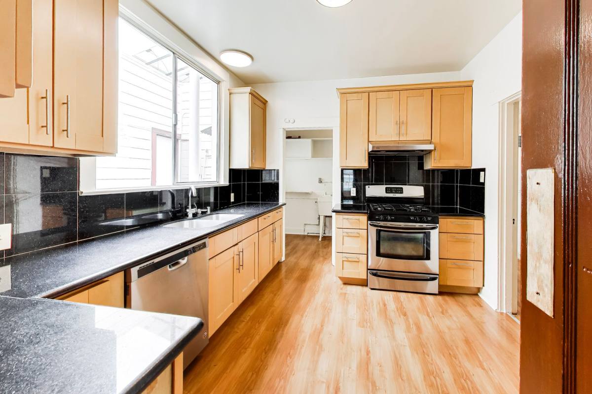 Apartment for rent at 623-625 8th Ave, San Francisco, CA 94118