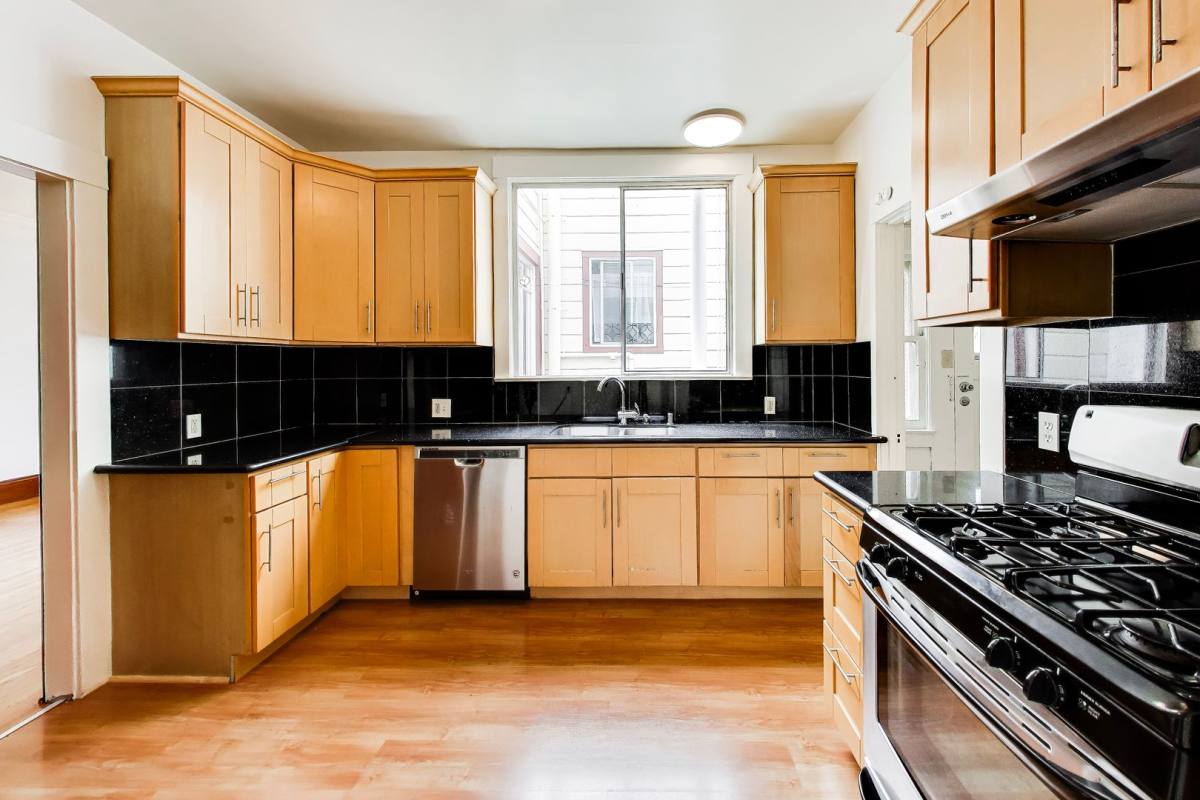 Apartment for rent at 623-625 8th Ave, San Francisco, CA 94118