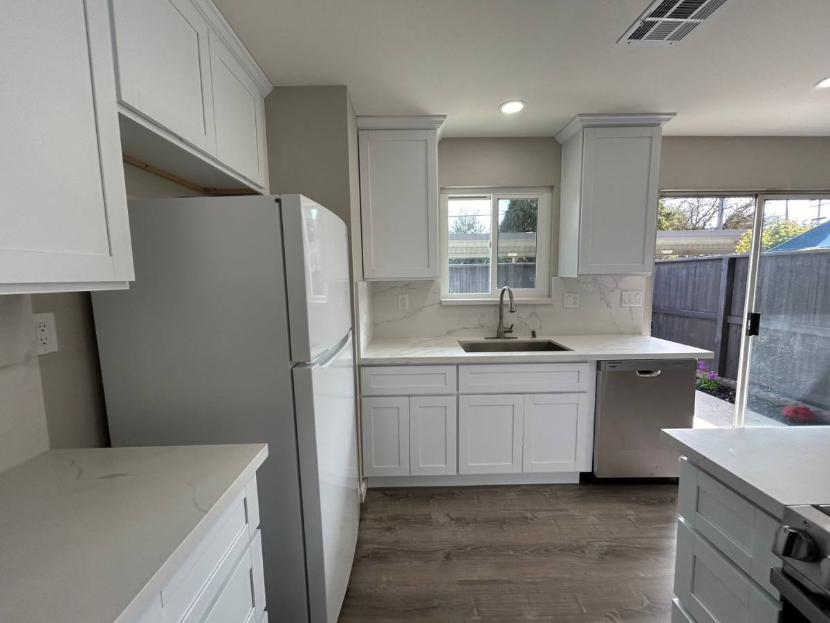 Condo for rent at 215 Floyd Ave, Modesto, CA 95350