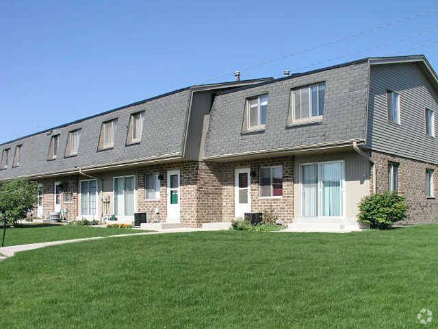 Townhouse for rent at 224 Falls Rd, Grafton, WI 53024