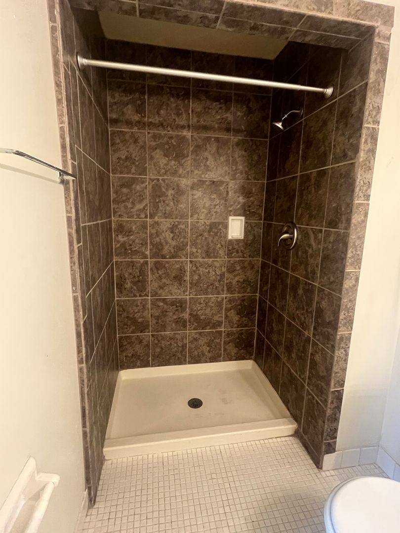 Townhouse for rent at 112 Falls Rd, Grafton, WI 53024