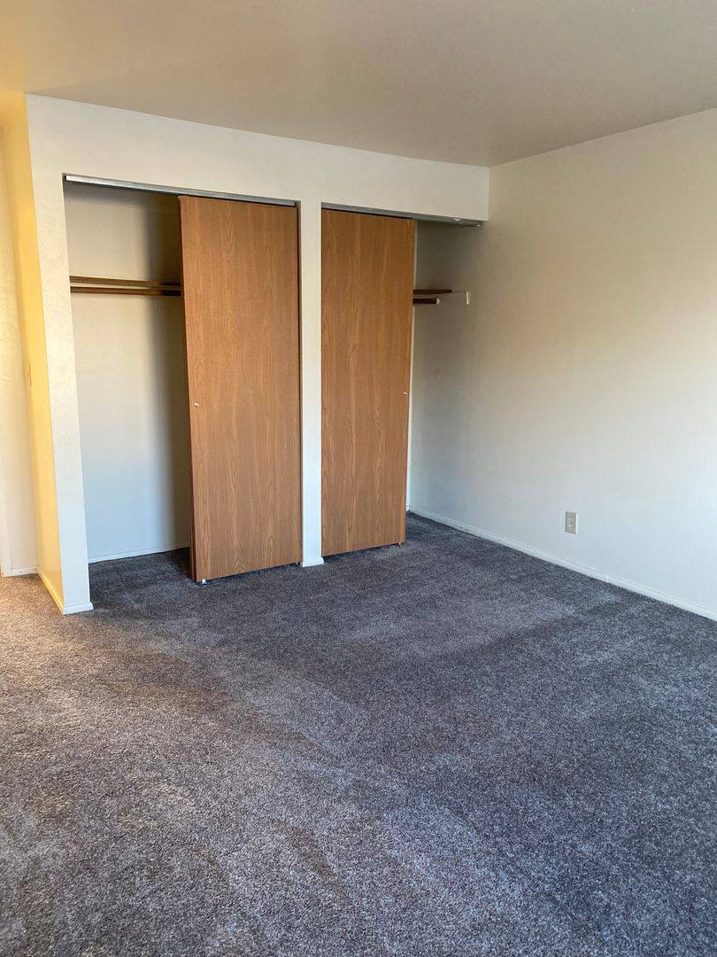 Townhouse for rent at 112 Falls Rd, Grafton, WI 53024