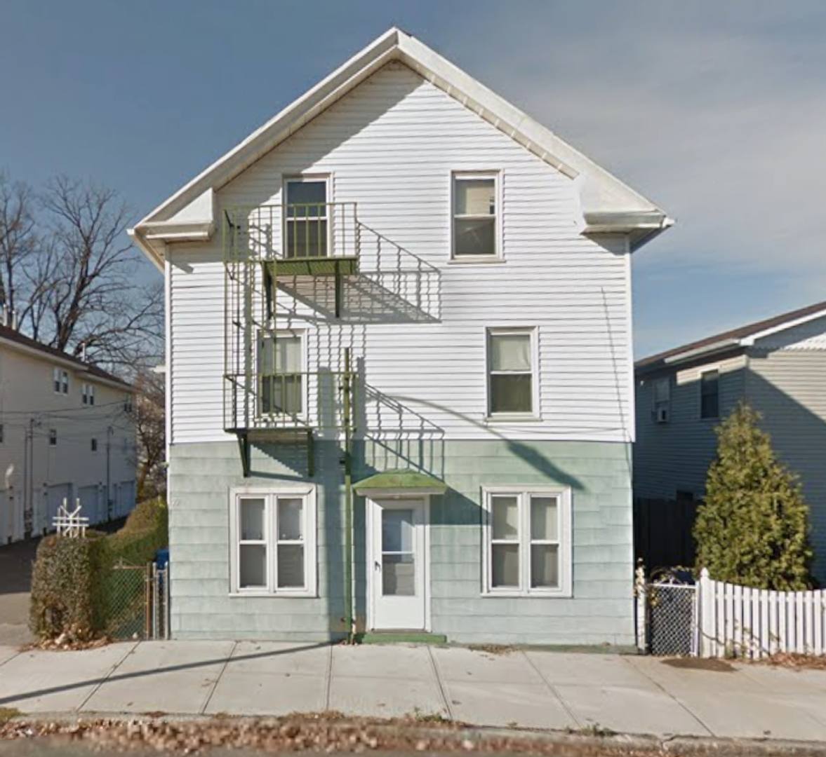 Apartment for rent at 77 Walnut, Holyoke, MA 01040