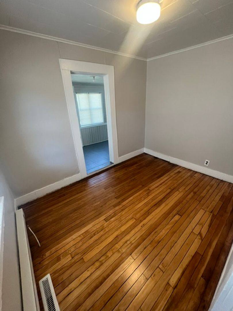 Apartment for rent at 77 Walnut, Holyoke, MA 01040
