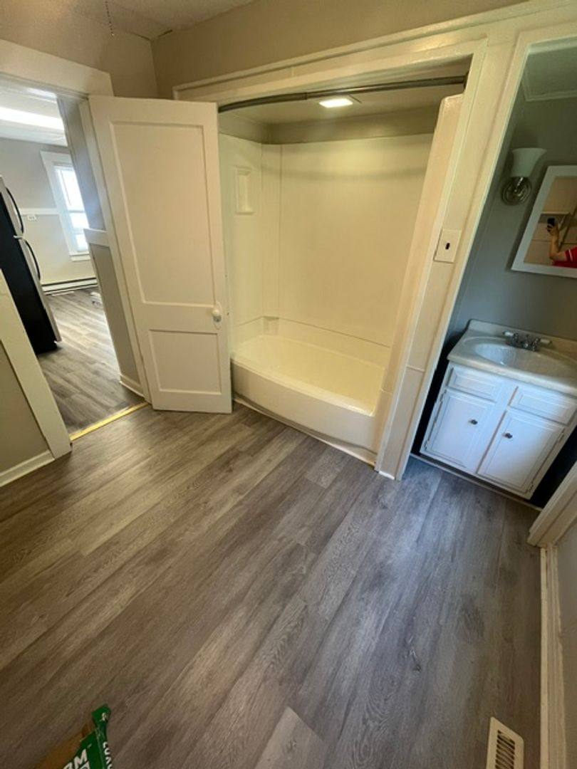 Apartment for rent at 77 Walnut, Holyoke, MA 01040