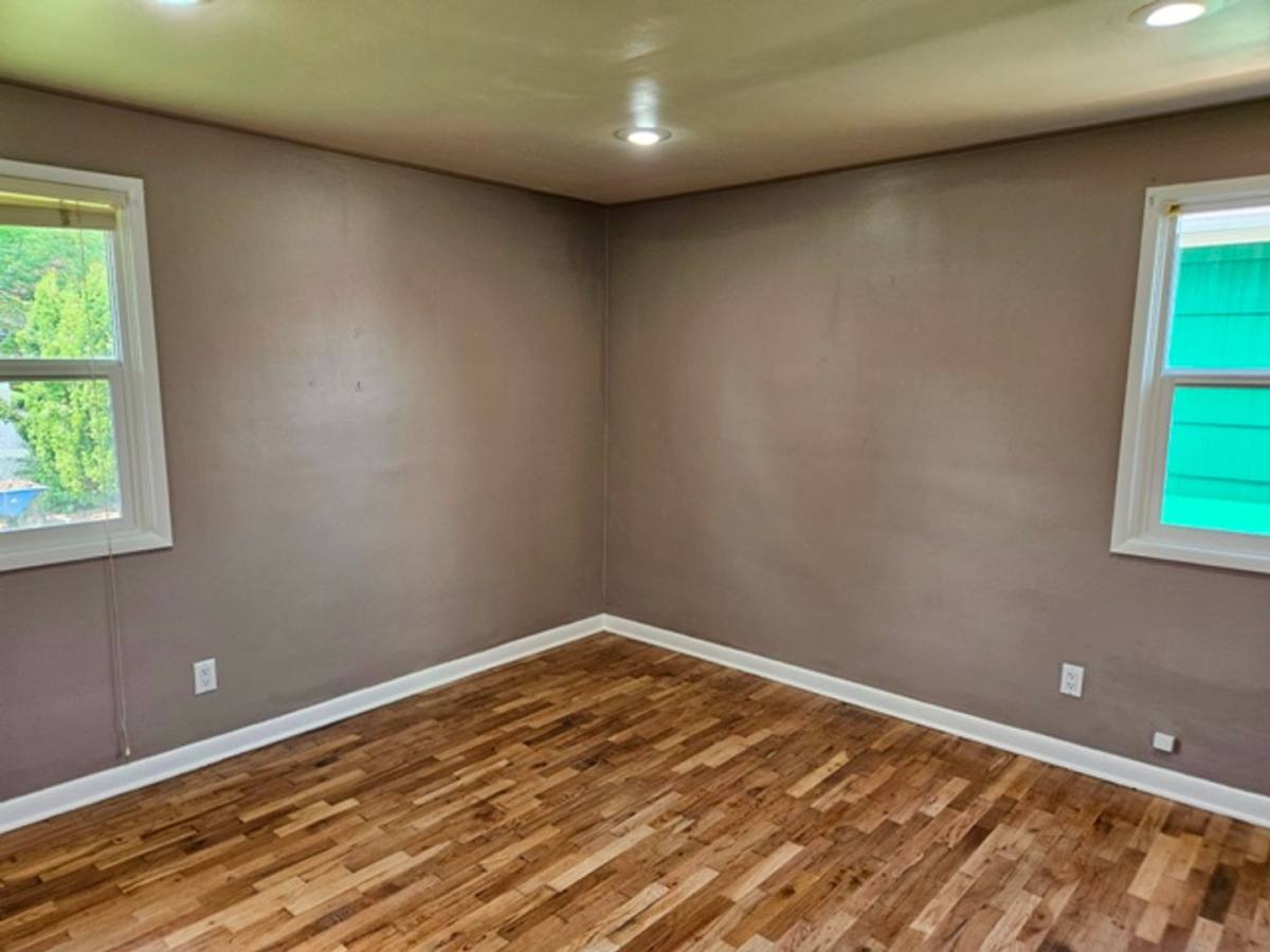 House for rent at 1121 23rd St NE, Salem, OR 97301