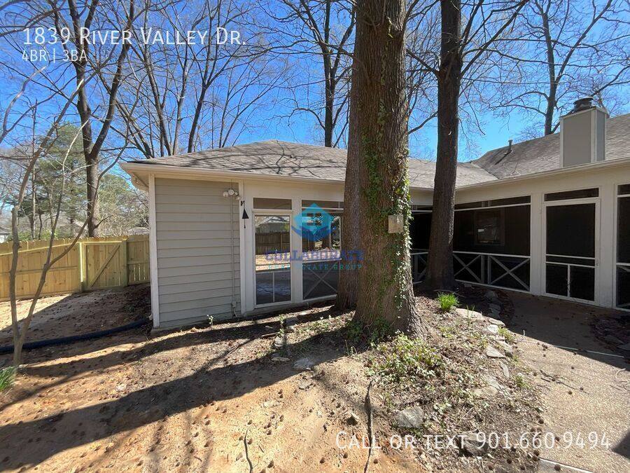 Townhouse for rent at 1839 River Valley Dr, Germantown, TN 38138