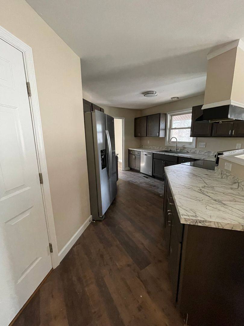 House for rent at 2101 W Outer Highway 61, Moscow Mills, MO 63362