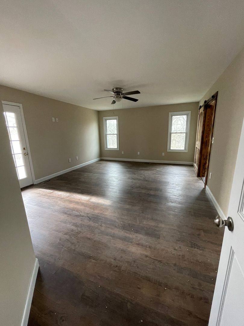 House for rent at 2101 W Outer Highway 61, Moscow Mills, MO 63362