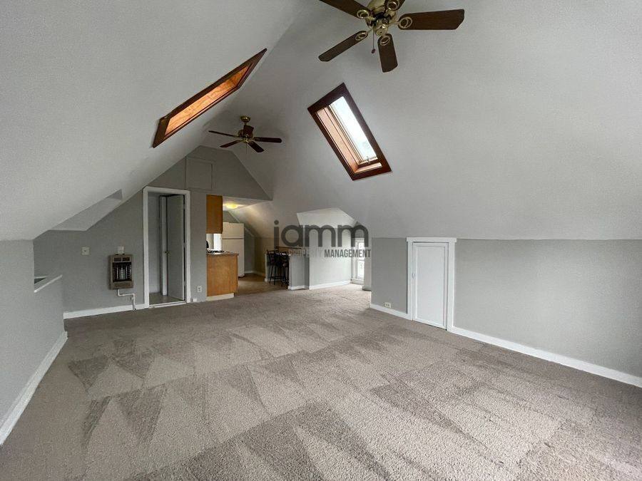 Apartment for rent at 1548 Alameda Ave, Lakewood, OH 44107