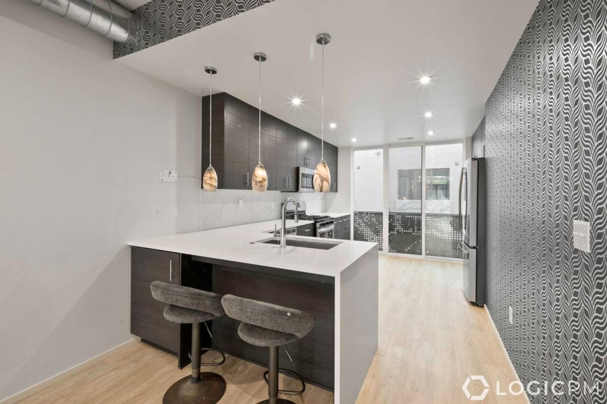 House for rent at 15 E Kensington Ave #H, Salt Lake City, UT 84115