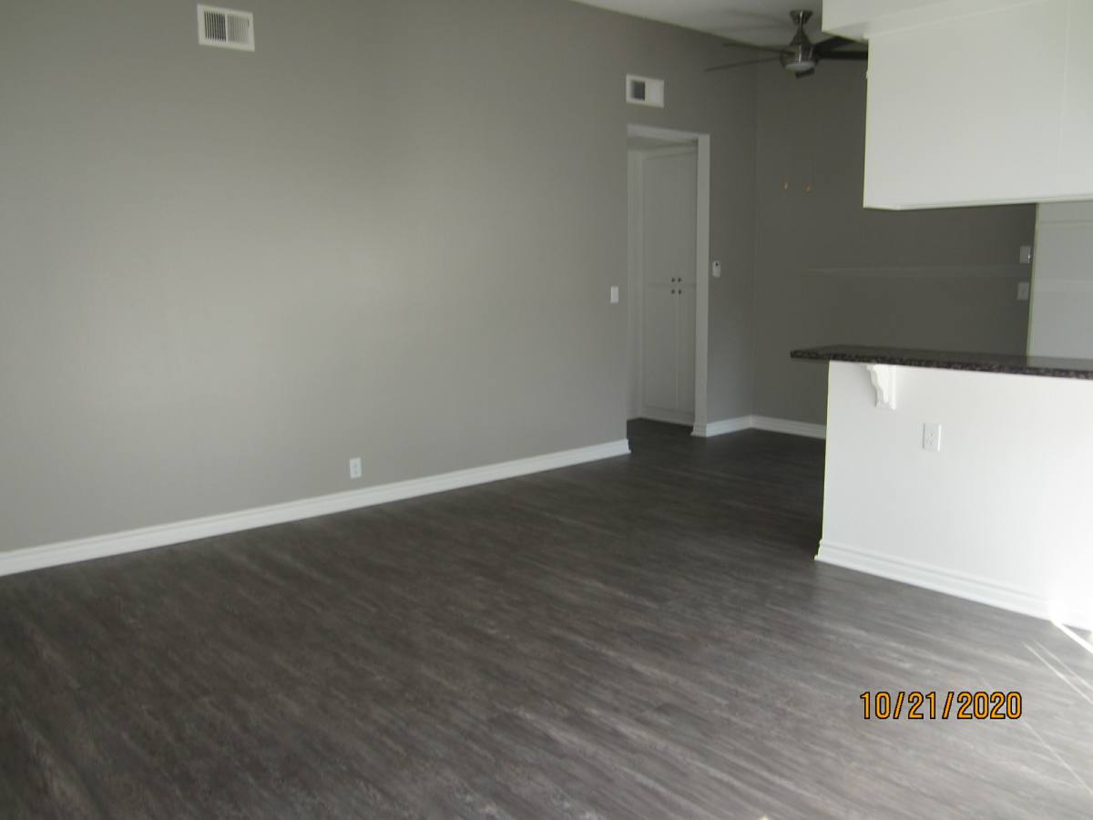 Apartment for rent at 825 Center St, Costa Mesa, CA 92627