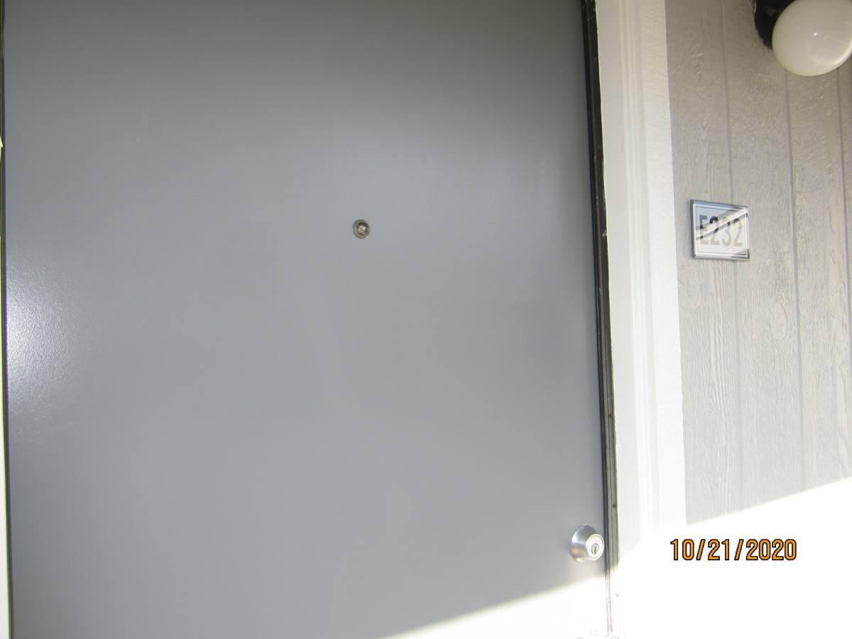 Apartment for rent at 825 Center St, Costa Mesa, CA 92627