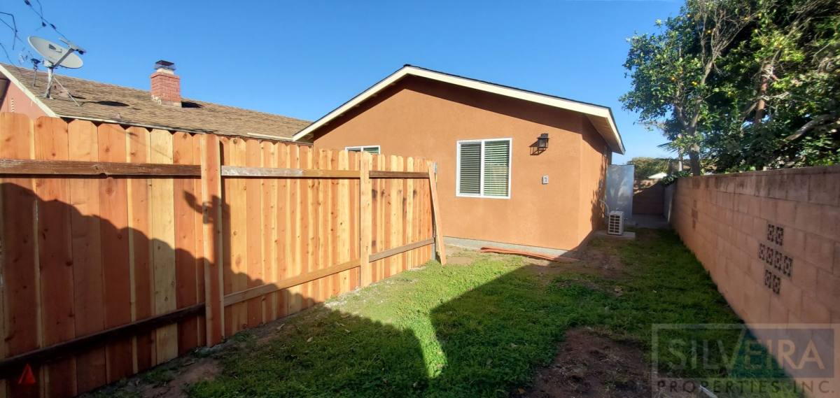House for rent at 1102-A W Hermosa, Santa Maria, CA 93458