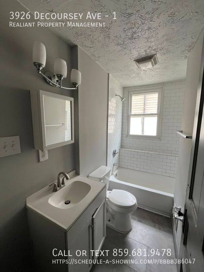 Apartment for rent at 3926 Decoursey Ave #1, Latonia, KY 41015