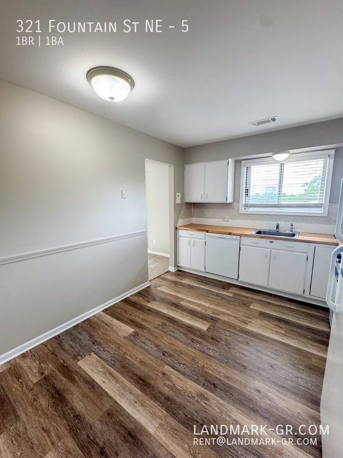 Apartment for rent at 321 Fountain St NE #5, Grand Rapids, MI 49503