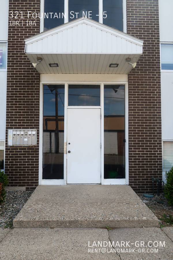 Apartment for rent at 321 Fountain St NE #5, Grand Rapids, MI 49503