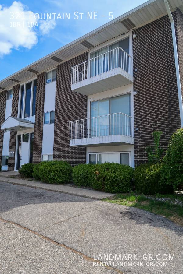 Apartment for rent at 321 Fountain St NE #5, Grand Rapids, MI 49503