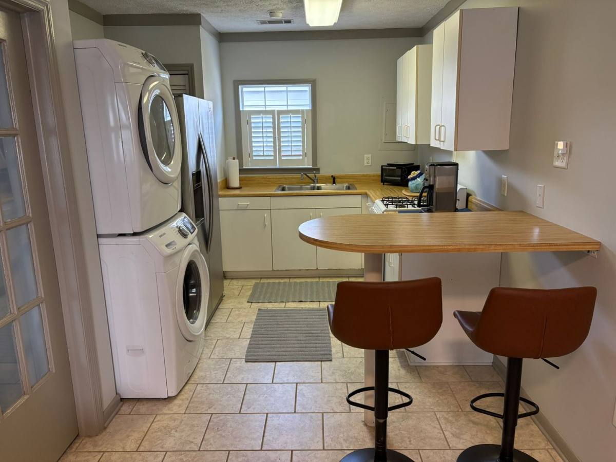 House for rent at 123 S Zetterower Ave, Statesboro, GA 30458