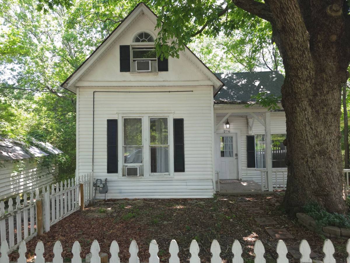 House for rent at 216 Elizabeth Terrace, Hot Springs National Park, AR 71901