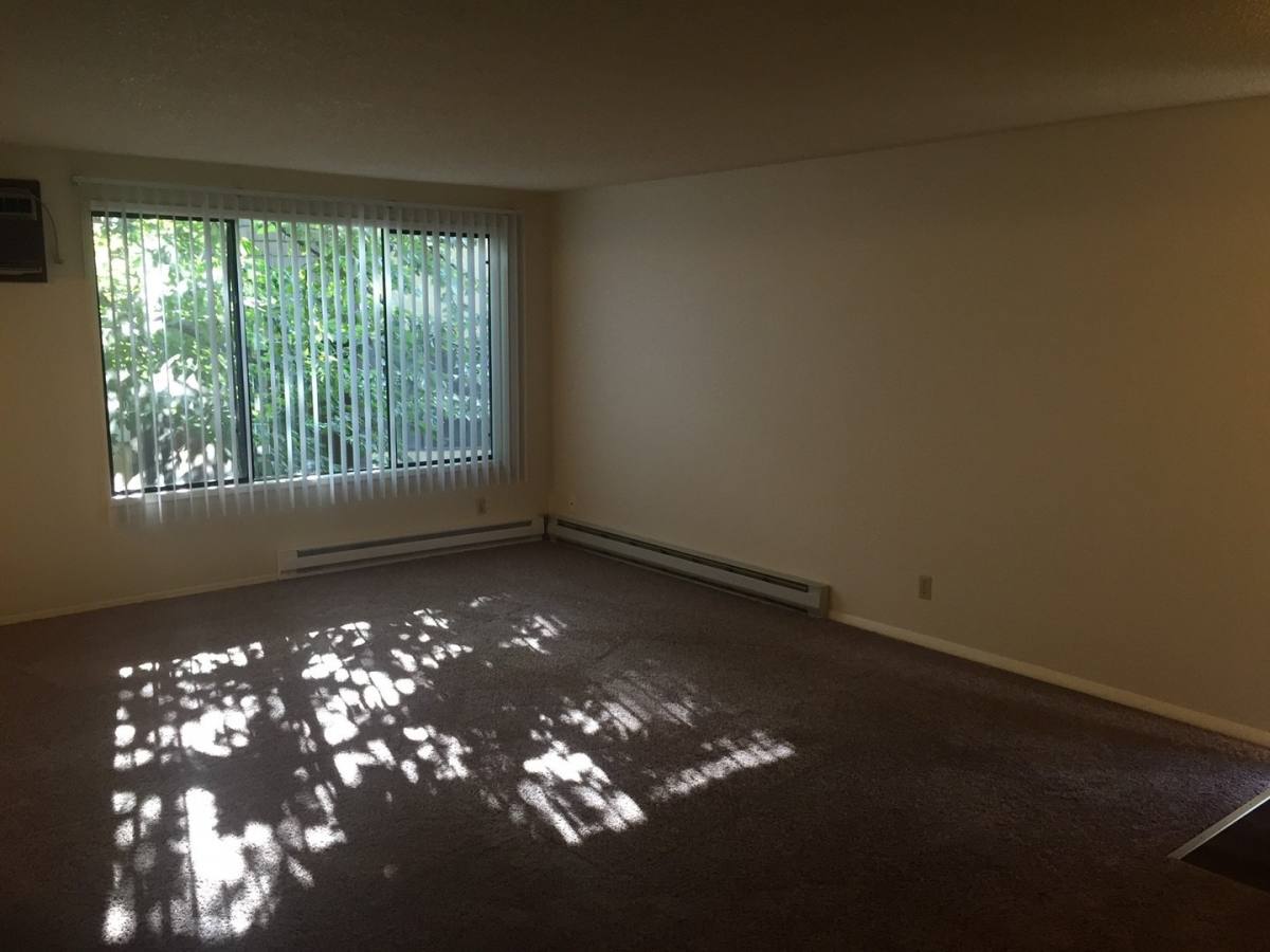 Apartment for rent at 378 S Park, Walla Walla, WA 99362