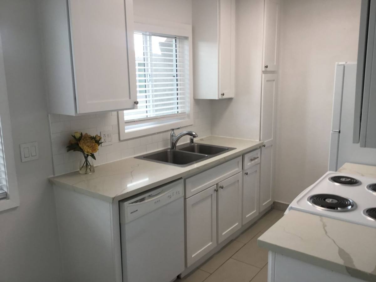 Townhouse for rent at 3555 Sawtelle Blvd, Los Angeles, CA 90066