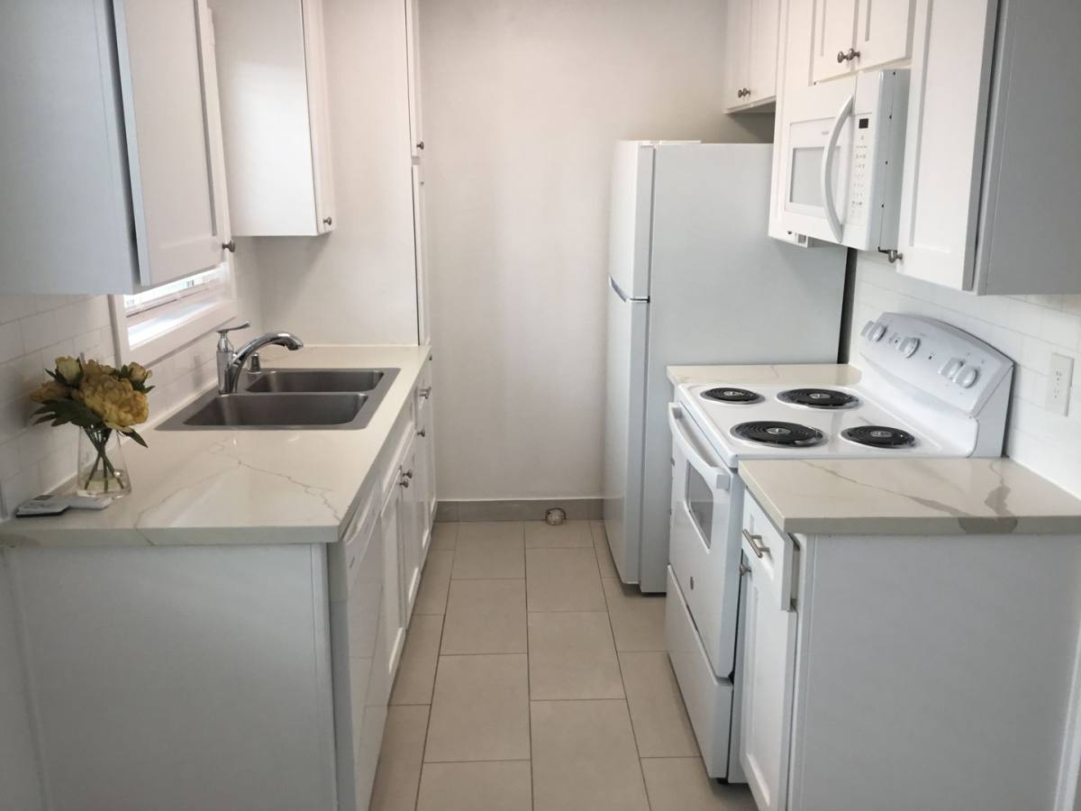 Townhouse for rent at 3555 Sawtelle Blvd, Los Angeles, CA 90066