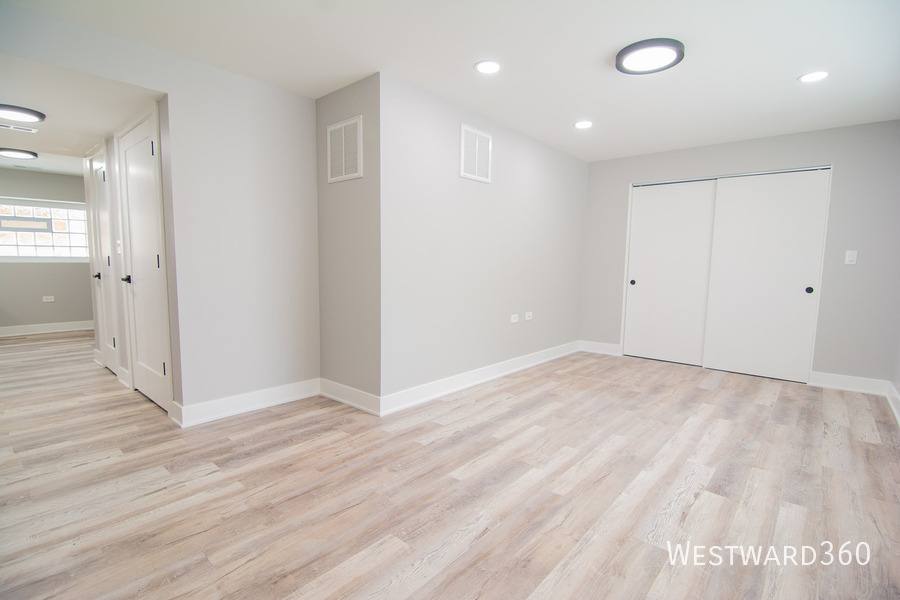 Apartment for rent at 6141 N Hermitage Ave #GD, Chicago, IL 60660