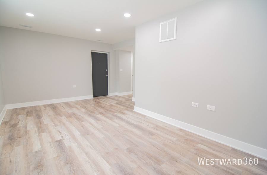 Apartment for rent at 6141 N Hermitage Ave #GD, Chicago, IL 60660