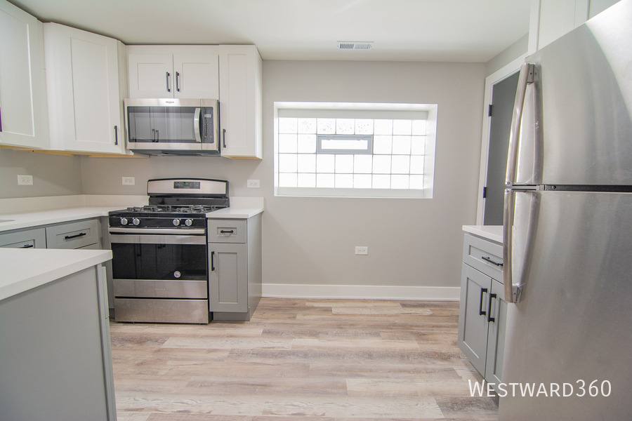 Apartment for rent at 6141 N Hermitage Ave #GD, Chicago, IL 60660