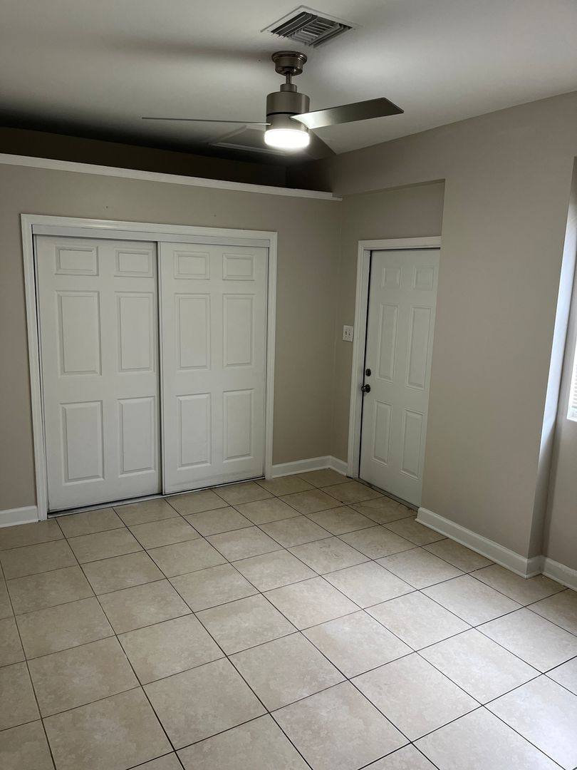 House for rent at 511 W Palm St, Lake Worth, FL 33462