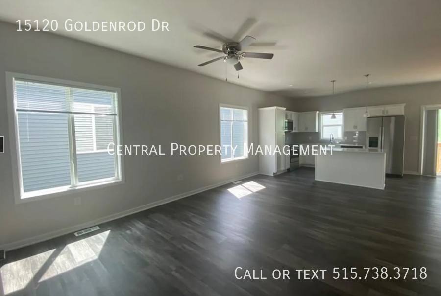 House for rent at 15120 Goldenrod Dr, Urbandale, IA 50323