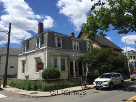 Apartment for rent at 403 Putnam Ave #403-2, Cambridge, MA 02139